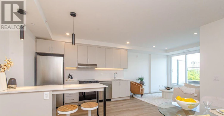313-398 Roosevelt Avenue, Ottawa, ON, K2A 4J2 - 3