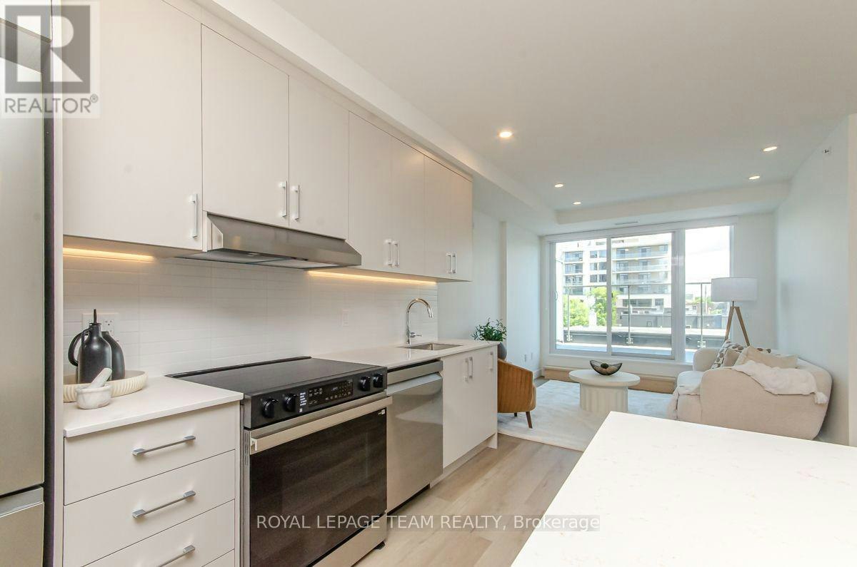 313-398 Roosevelt Avenue, Ottawa, ON, K2A 4J2 - 14