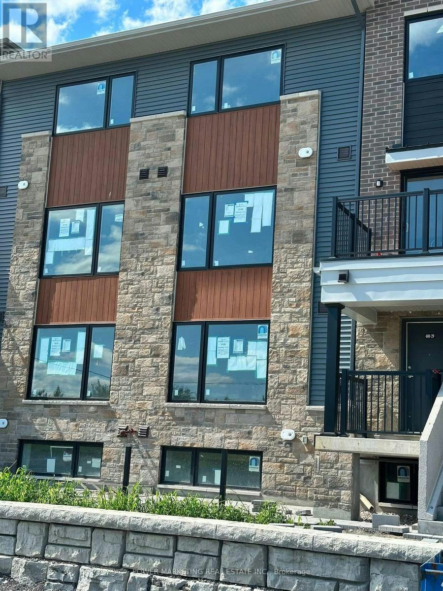 601 Glenroy Gilbert Drive, Ottawa, ON, K2J 5W2 - 14