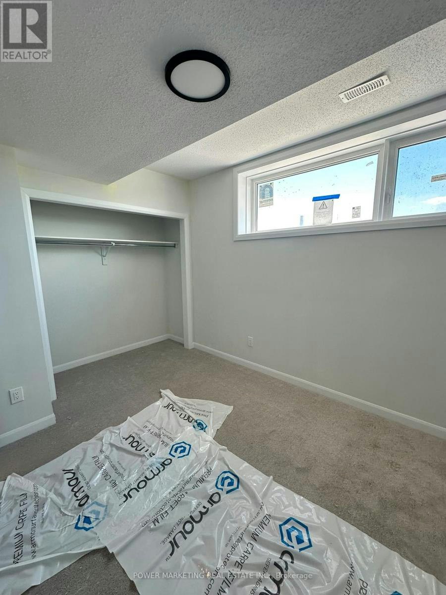601 Glenroy Gilbert Drive, Ottawa, ON, K2J 5W2 - 12