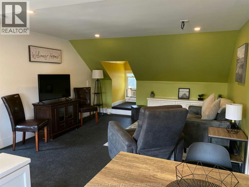 UPPER-1610 Victoria Avenue, Windsor, ON, N8X 1P7 - 11