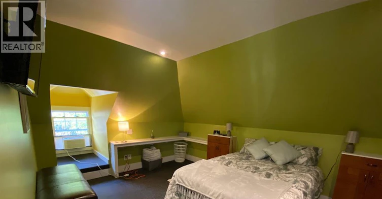UPPER-1610 Victoria Avenue, Windsor, ON, N8X 1P7 - 17