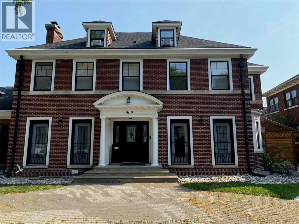 UPPER-1610 Victoria Avenue, Windsor, ON, N8X 1P7 - 2
