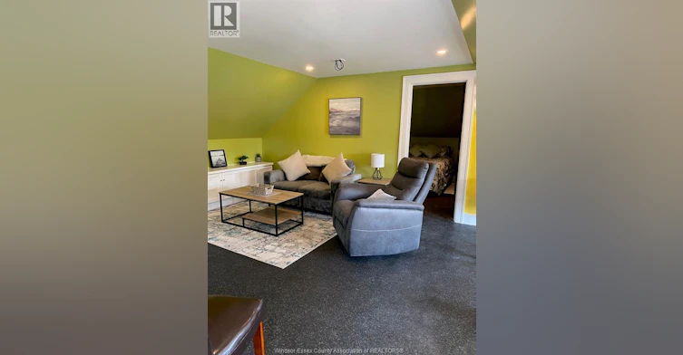 UPPER-1610 Victoria Avenue, Windsor, ON, N8X 1P7 - 10
