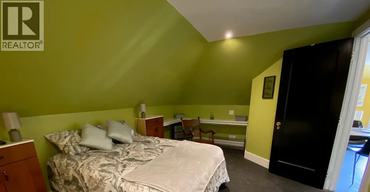 UPPER-1610 Victoria Avenue, Windsor, ON, N8X 1P7 - 16
