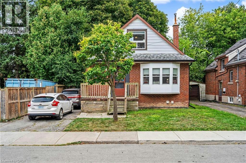 15 Mapes Avenue, Hamilton, ON, L8S 2K3