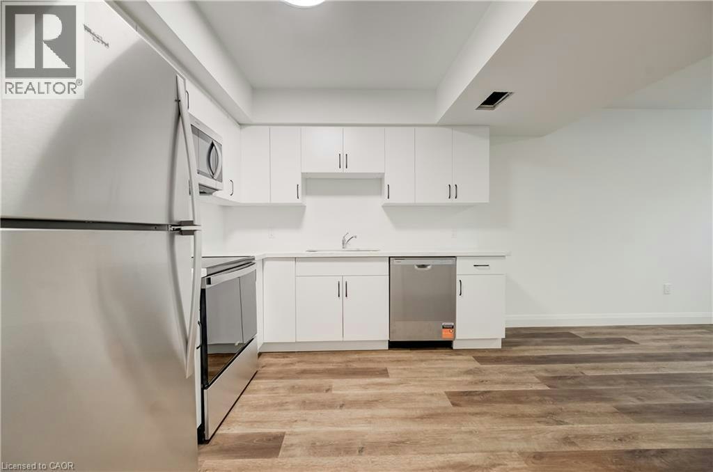 Lower-573 Guelph Street, Kitchener, ON, N2H 5Y2 - 7