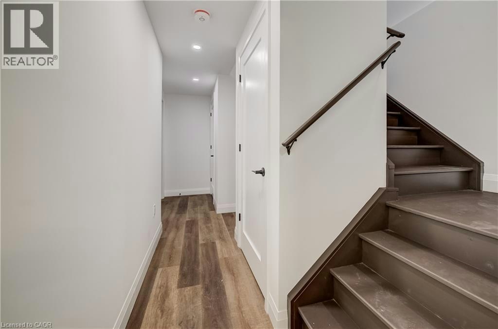 Lower-573 Guelph Street, Kitchener, ON, N2H 5Y2 - 3