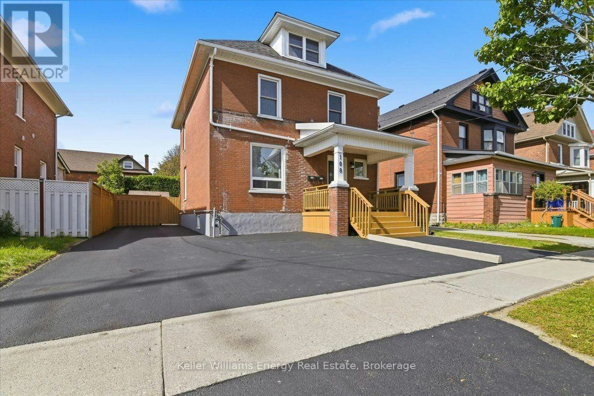 108 Division Street, Oshawa, ON, L1G 5M1