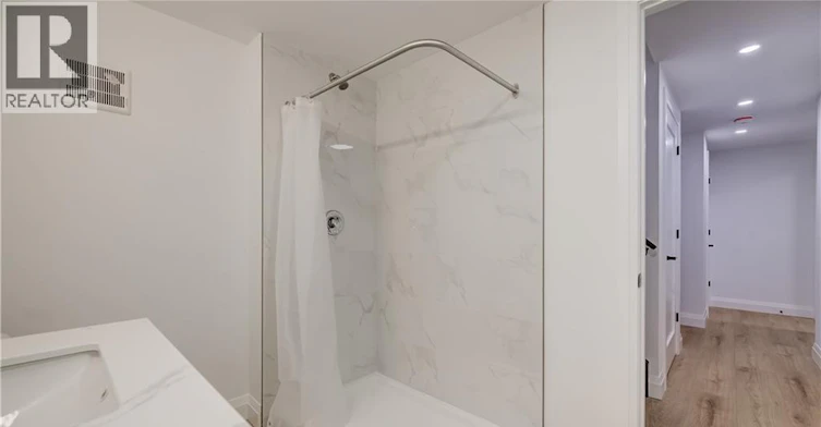 Lower-575 Guelph Street, Kitchener, ON, N2H 5Y2 - 5