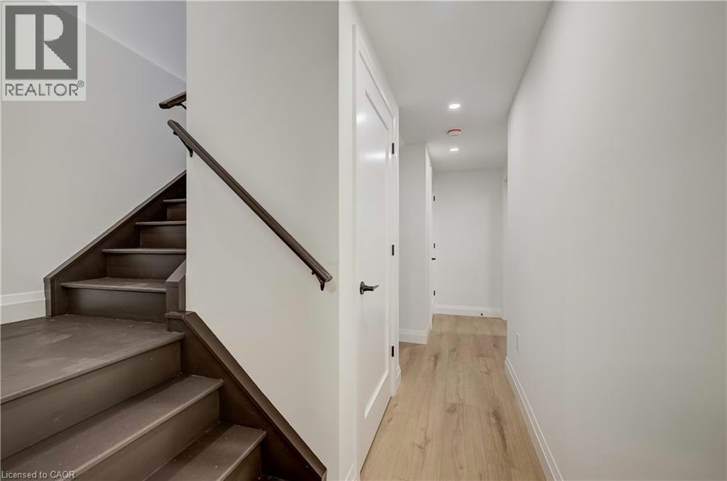 Lower-575 Guelph Street, Kitchener, ON, N2H 5Y2 - 4