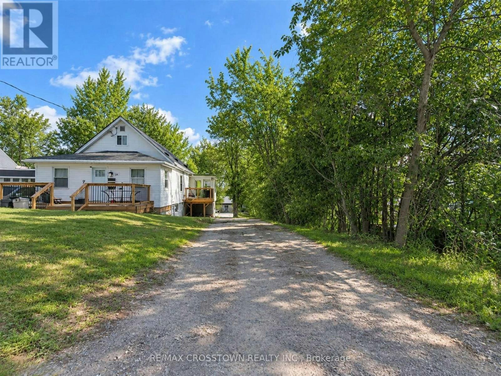 64 Bleeker Street, Orillia, ON, L3V 5Z2