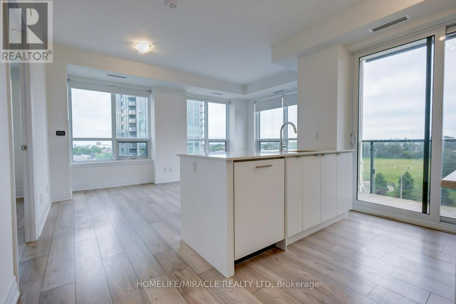 707-36 Elm Drive W, Mississauga, ON, L5B 0N3 - 8