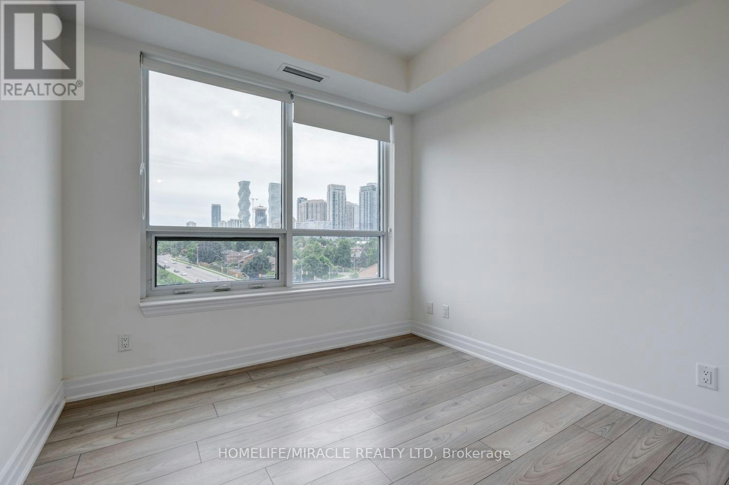 707-36 Elm Drive W, Mississauga, ON, L5B 0N3 - 7