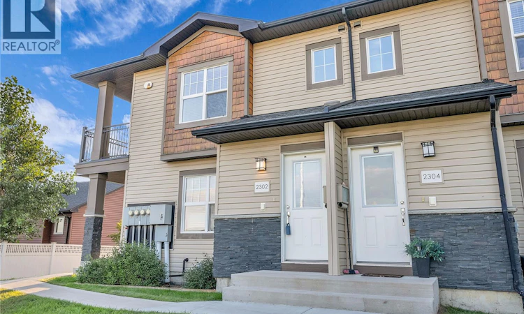 512-1015 Patrick Crescent