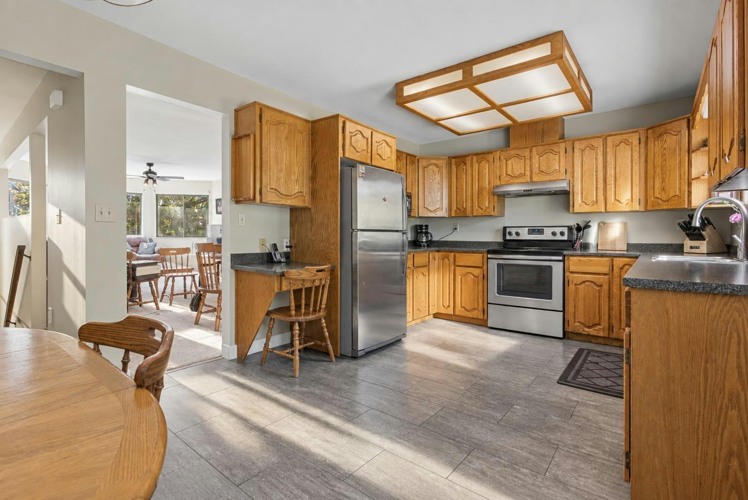 14287 73a Avenue, Surrey, BC, V3W 2R9 - 8
