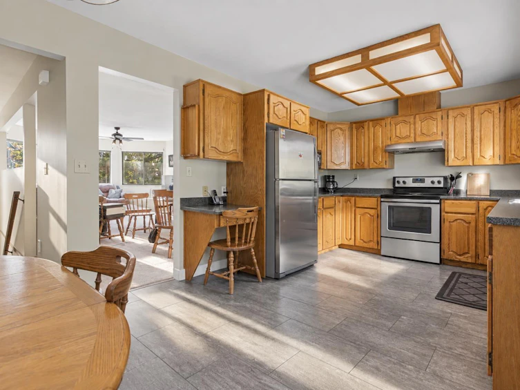 14287 73a Avenue, Surrey, BC, V3W 2R9 - 8