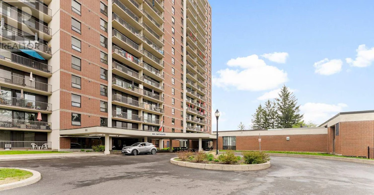 1603-665 Bathgate Drive, Ottawa, ON, K1K 3Y4