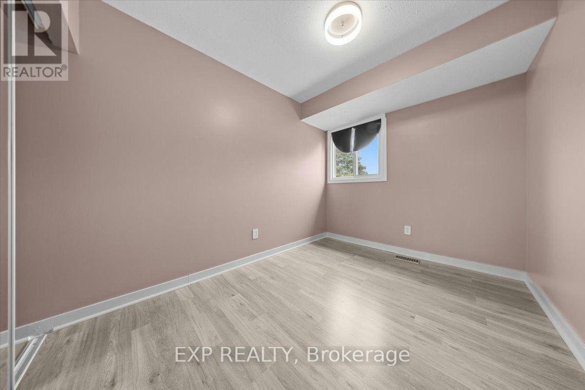 1449 Ridgebrook Drive, Ottawa, ON, K1B 4T1 - 23