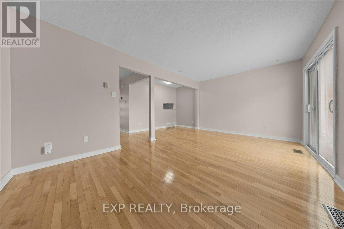1449 Ridgebrook Drive, Ottawa, ON, K1B 4T1 - 14