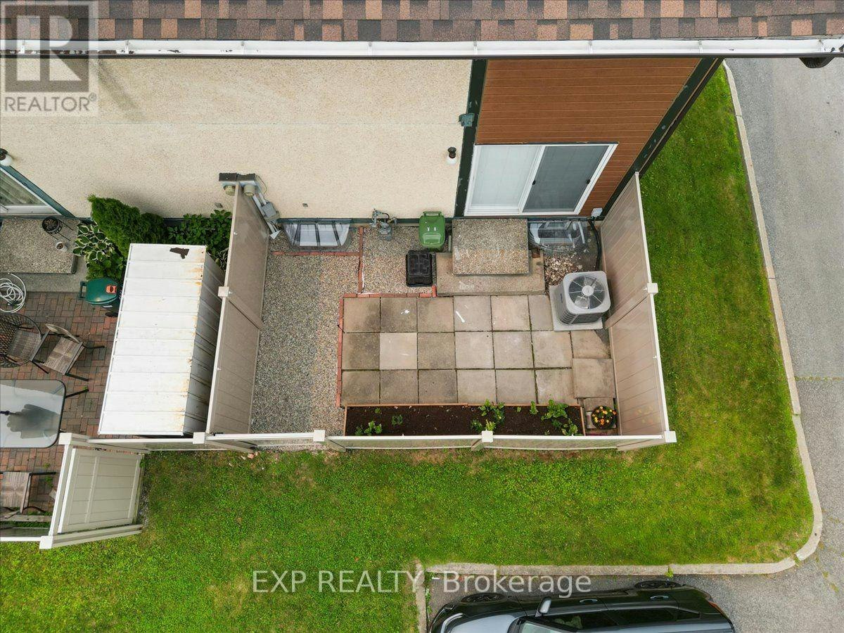 1449 Ridgebrook Drive, Ottawa, ON, K1B 4T1 - 36