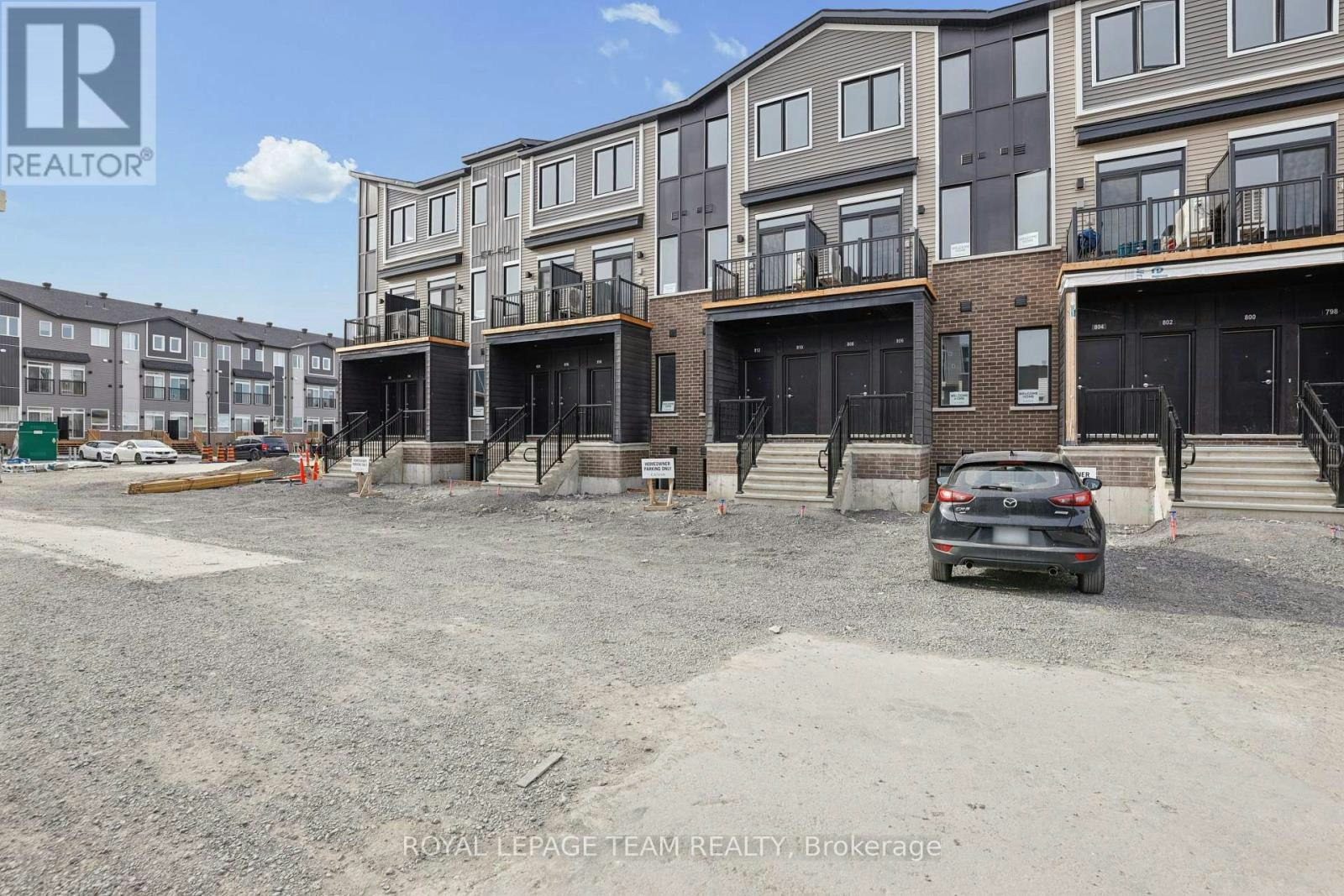 808 Utopie Private, Ottawa, ON, K1W 0Y4 - 2