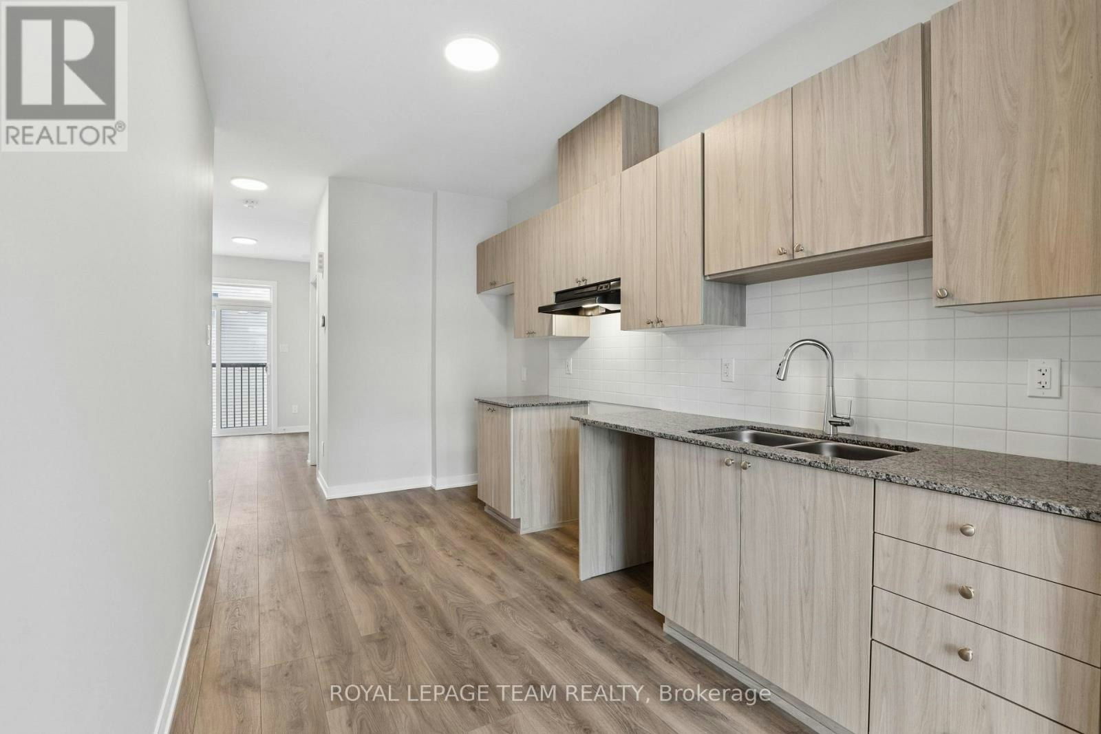 808 Utopie Private, Ottawa, ON, K1W 0Y4 - 14