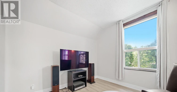 1-63 St George Street, Kitchener, ON, N2G 2T1 - 13