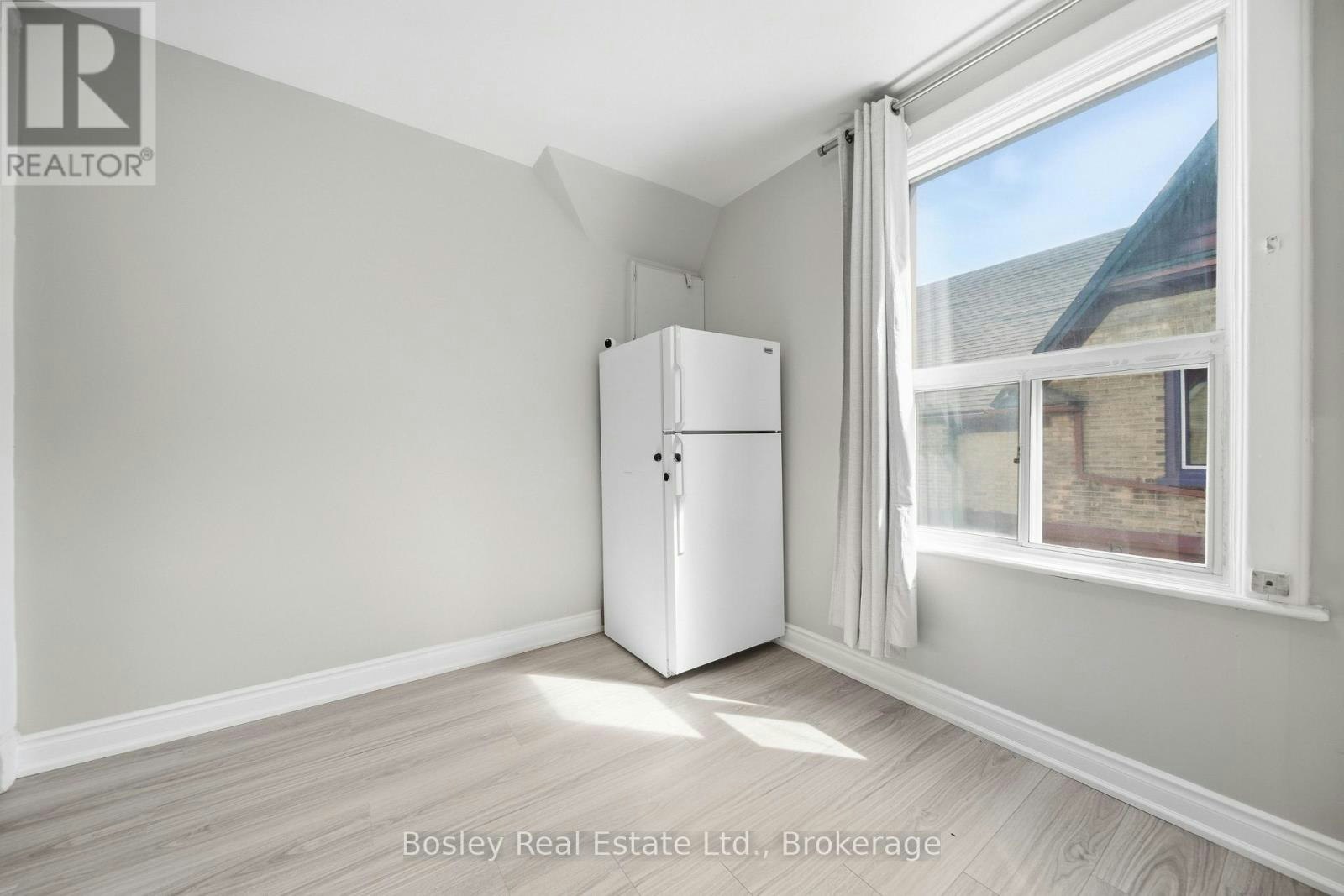 1-63 St George Street, Kitchener, ON, N2G 2T1 - 8