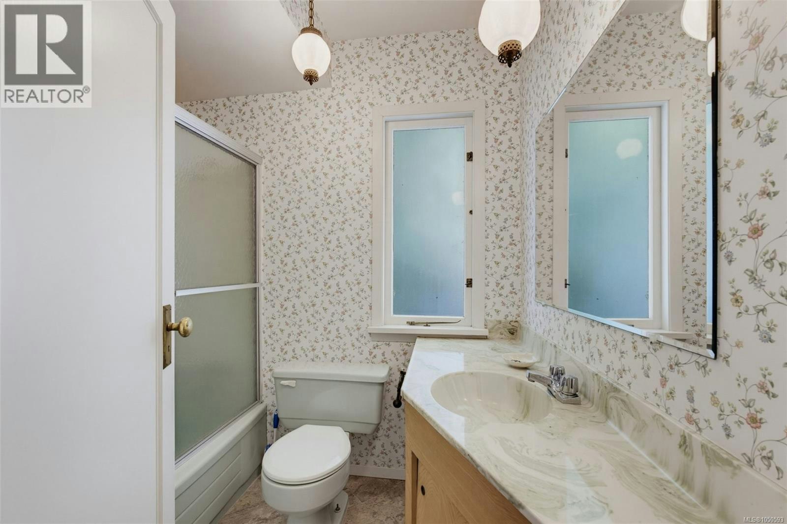 30 Beach Drive, Oak Bay, BC, V8S 2L2 - 19