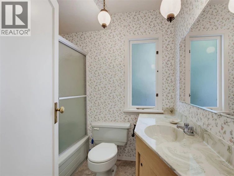 30 Beach Drive, Oak Bay, BC, V8S 2L2 - 19
