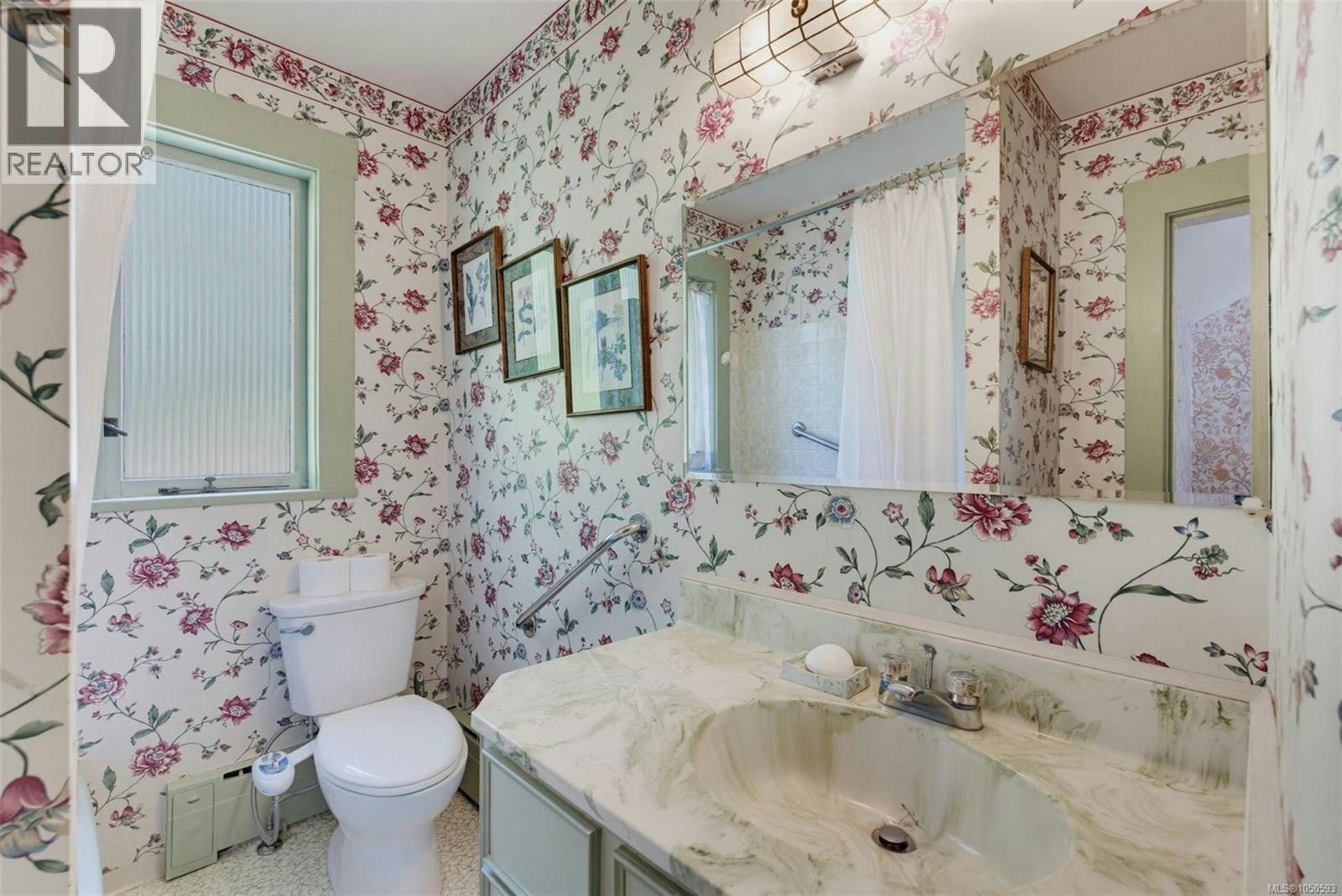30 Beach Drive, Oak Bay, BC, V8S 2L2 - 23