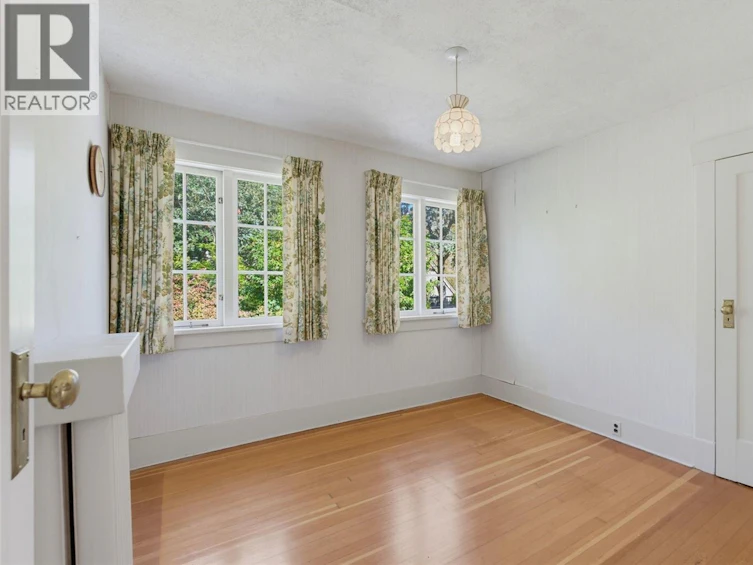 30 Beach Drive, Oak Bay, BC, V8S 2L2 - 18