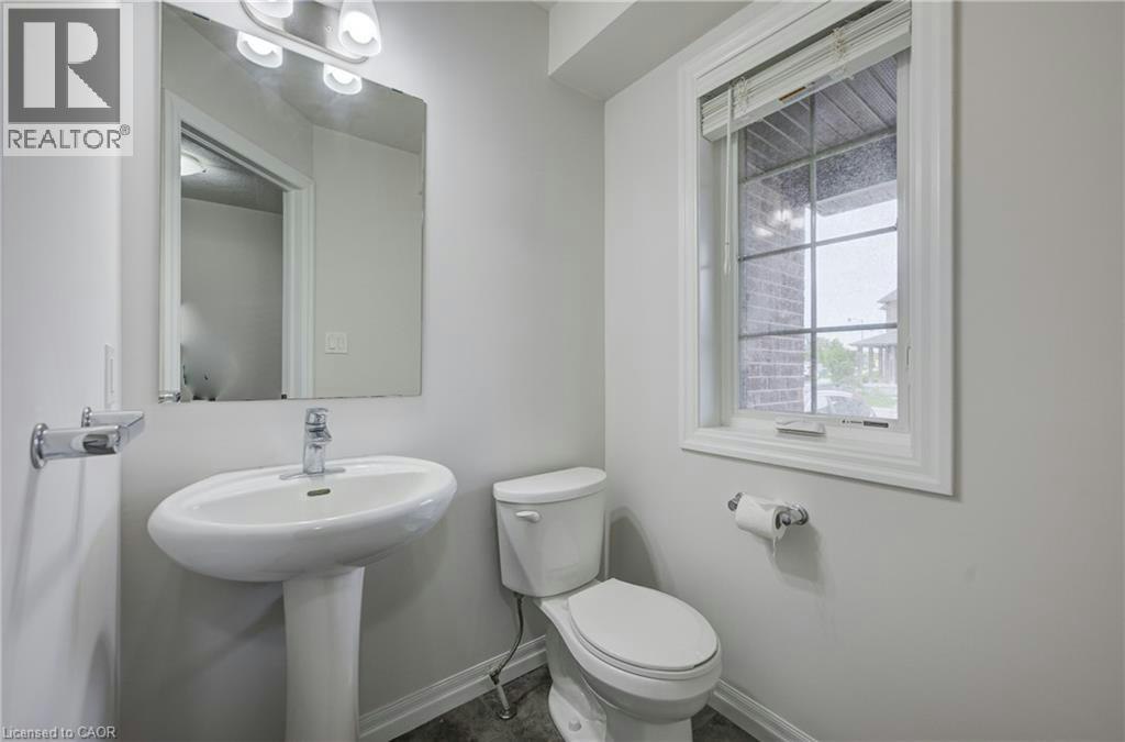 828 Paris Boulevard, Waterloo, ON, N2T 0B2 - 7