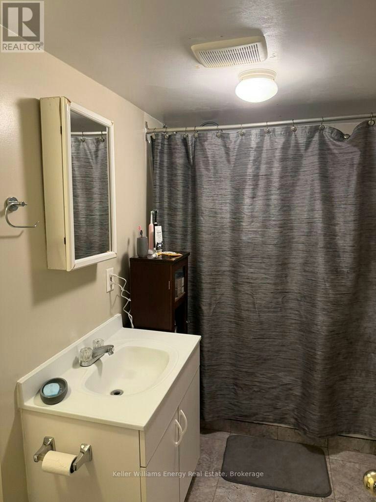 713 Yeremi Street, Pickering, ON, L1W 2W8 - 9