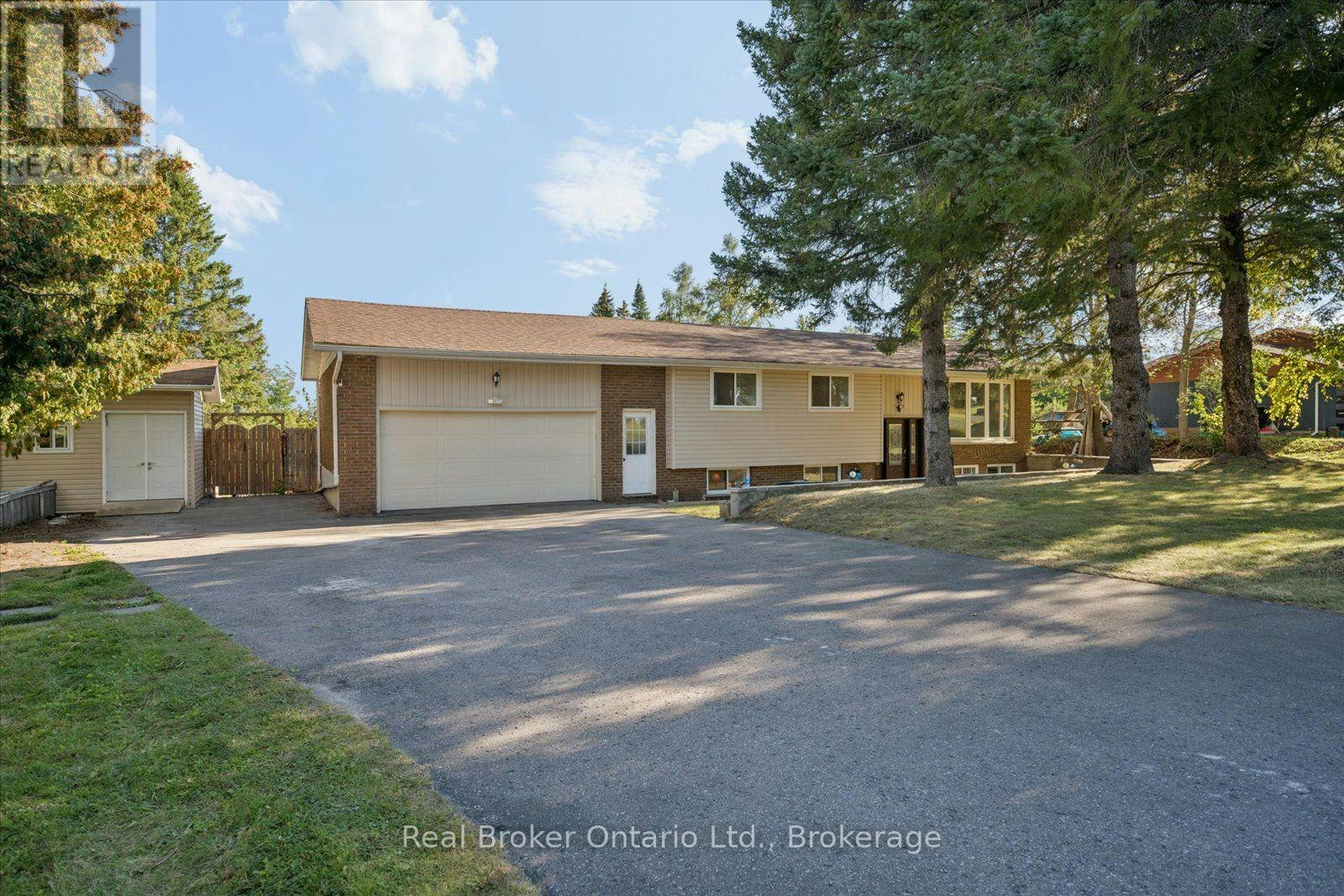 210 Patricia Crescent, Smith-Ennismore-Lakefield, ON, K9J 6X3