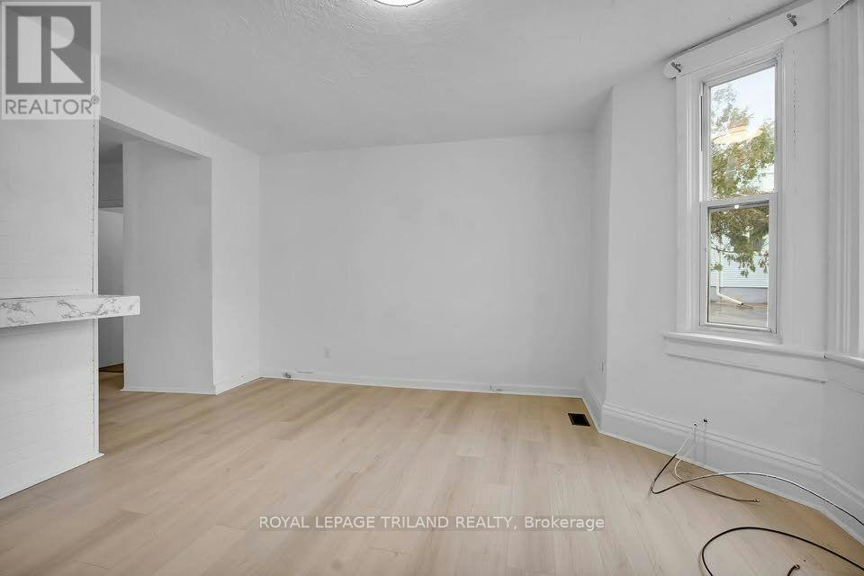 2-21 Jessie Street, St. Thomas, ON, N5P 1P7 - 3