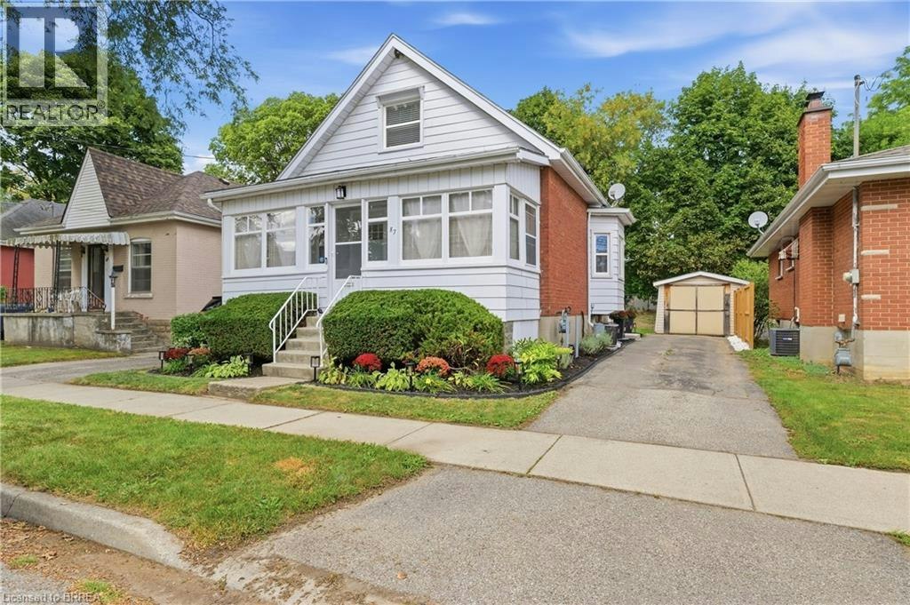 87 Strathcona Avenue, Brantford, ON, N3S 1T7