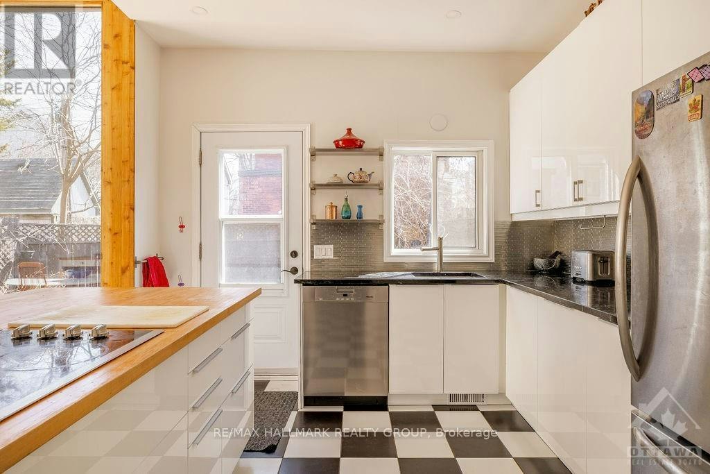 252 Daly Avenue, Ottawa, ON, K1N 6G5 - 4