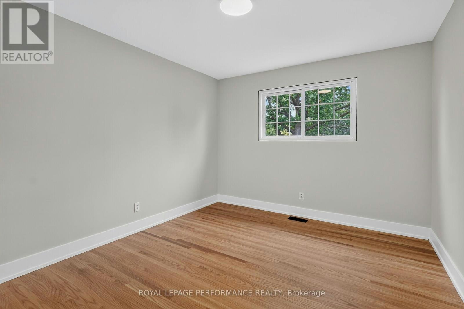 2337 Samuel Drive, Ottawa, ON, K1G 3C3 - 23