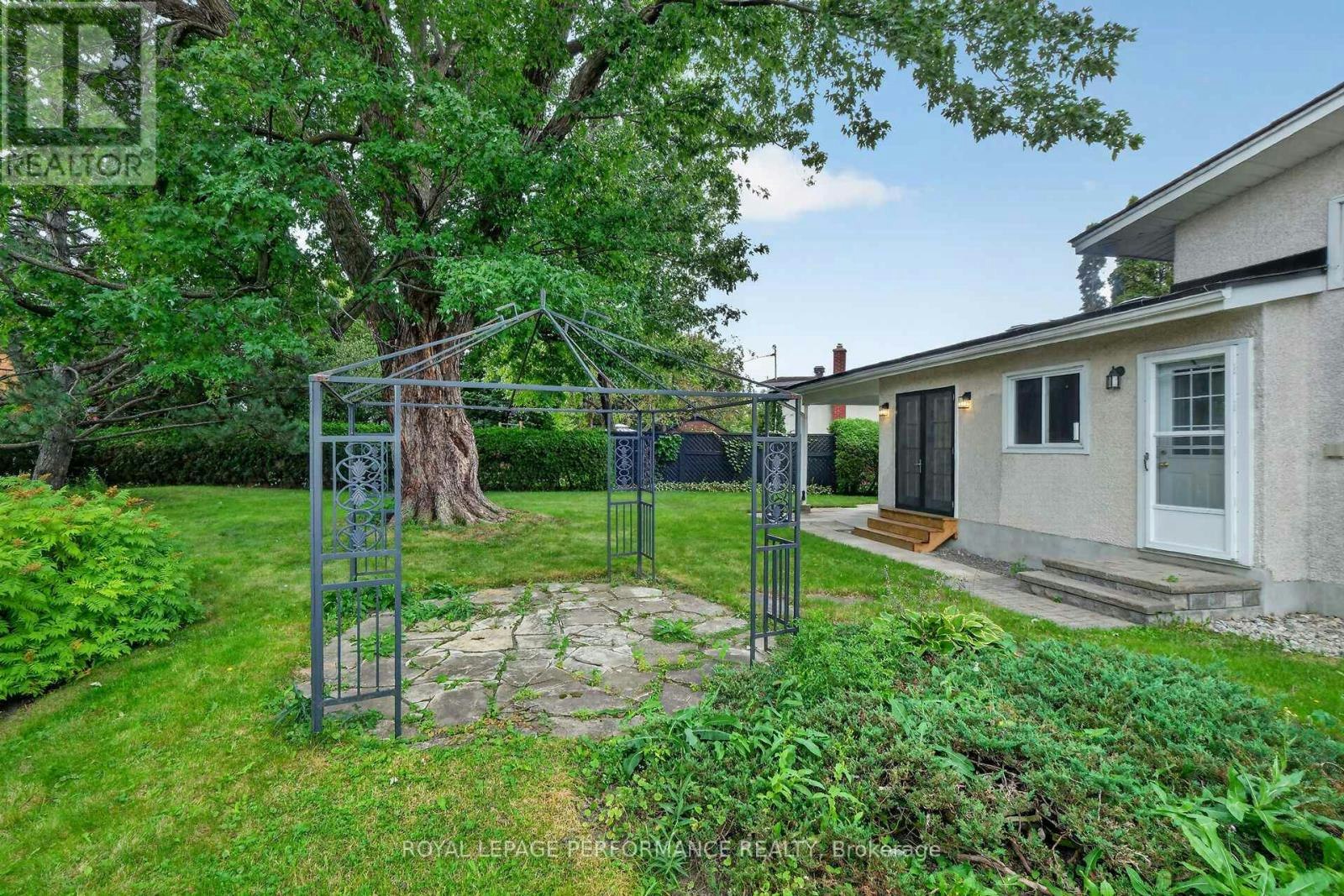 2337 Samuel Drive, Ottawa, ON, K1G 3C3 - 46