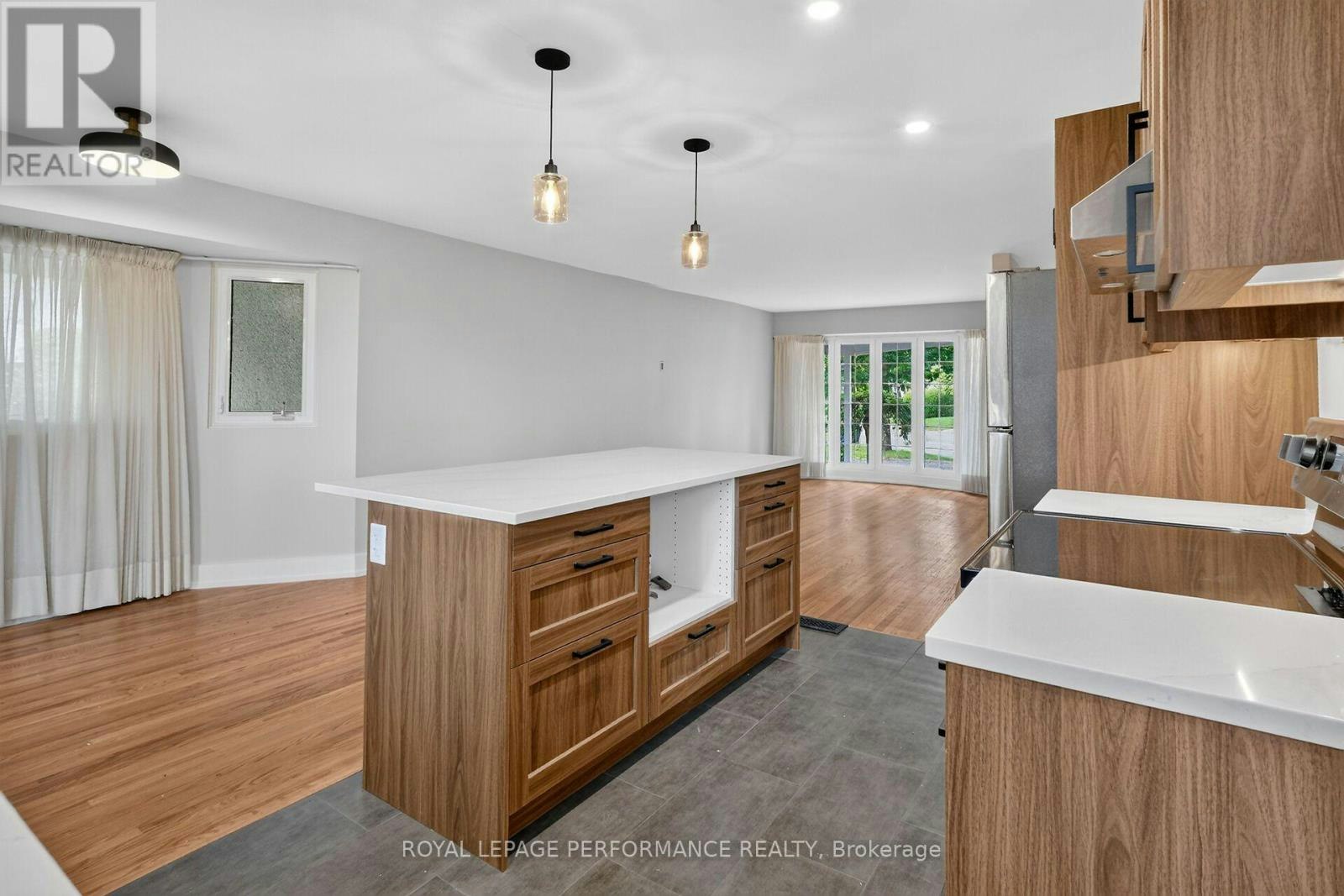 2337 Samuel Drive, Ottawa, ON, K1G 3C3 - 18