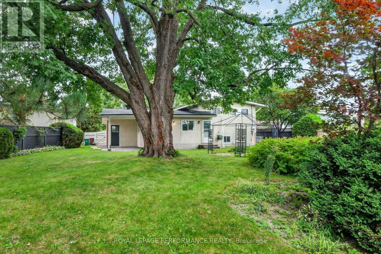2337 Samuel Drive, Ottawa, ON, K1G 3C3 - 45