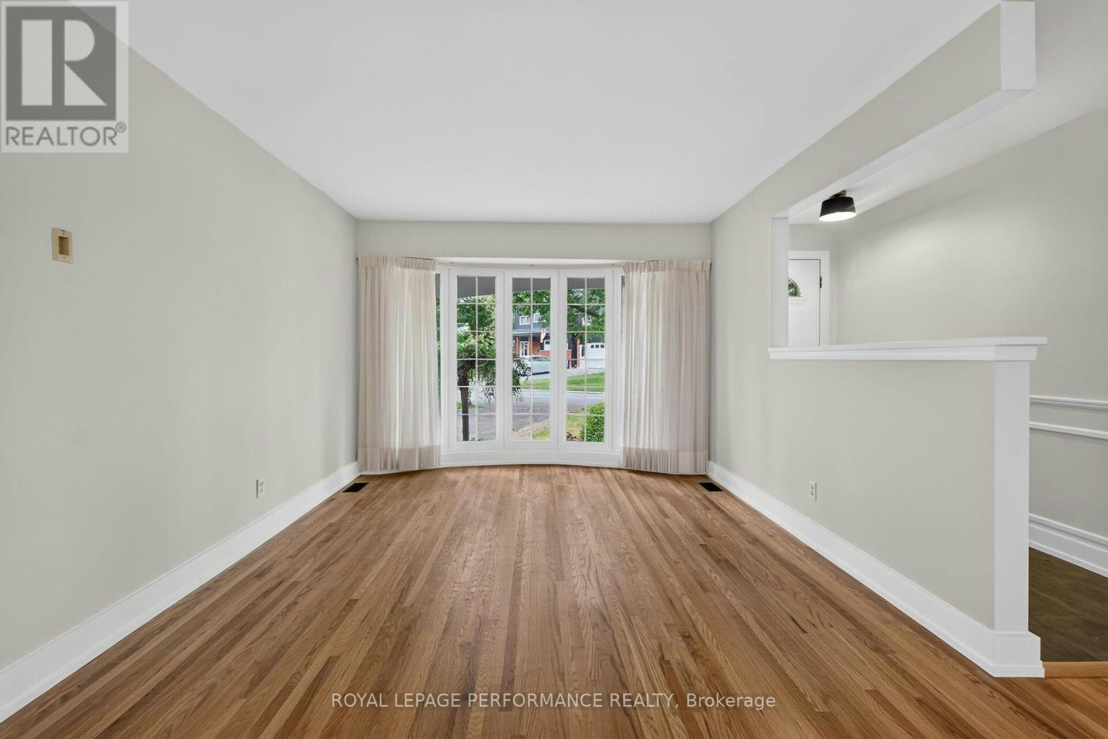 2337 Samuel Drive, Ottawa, ON, K1G 3C3 - 6