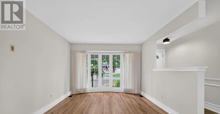 2337 Samuel Drive, Ottawa, ON, K1G 3C3 - 6