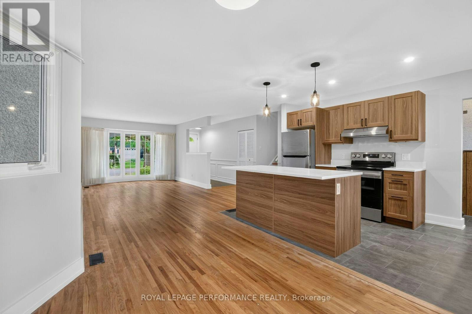 2337 Samuel Drive, Ottawa, ON, K1G 3C3 - 12