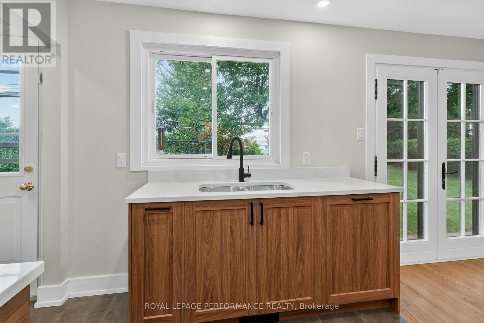 2337 Samuel Drive, Ottawa, ON, K1G 3C3 - 17