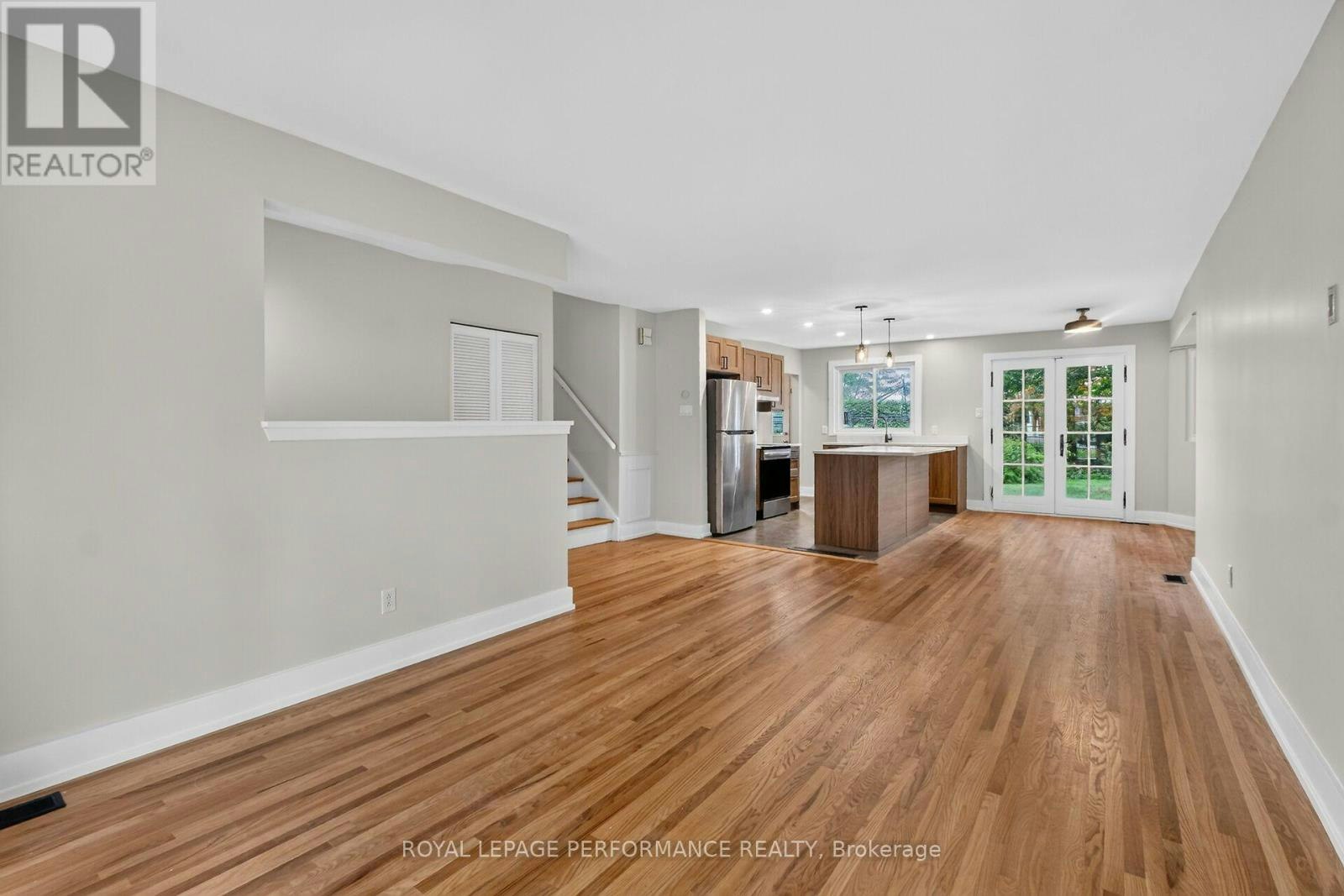 2337 Samuel Drive, Ottawa, ON, K1G 3C3 - 9