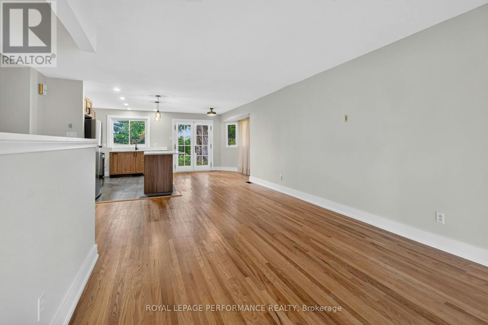2337 Samuel Drive, Ottawa, ON, K1G 3C3 - 7