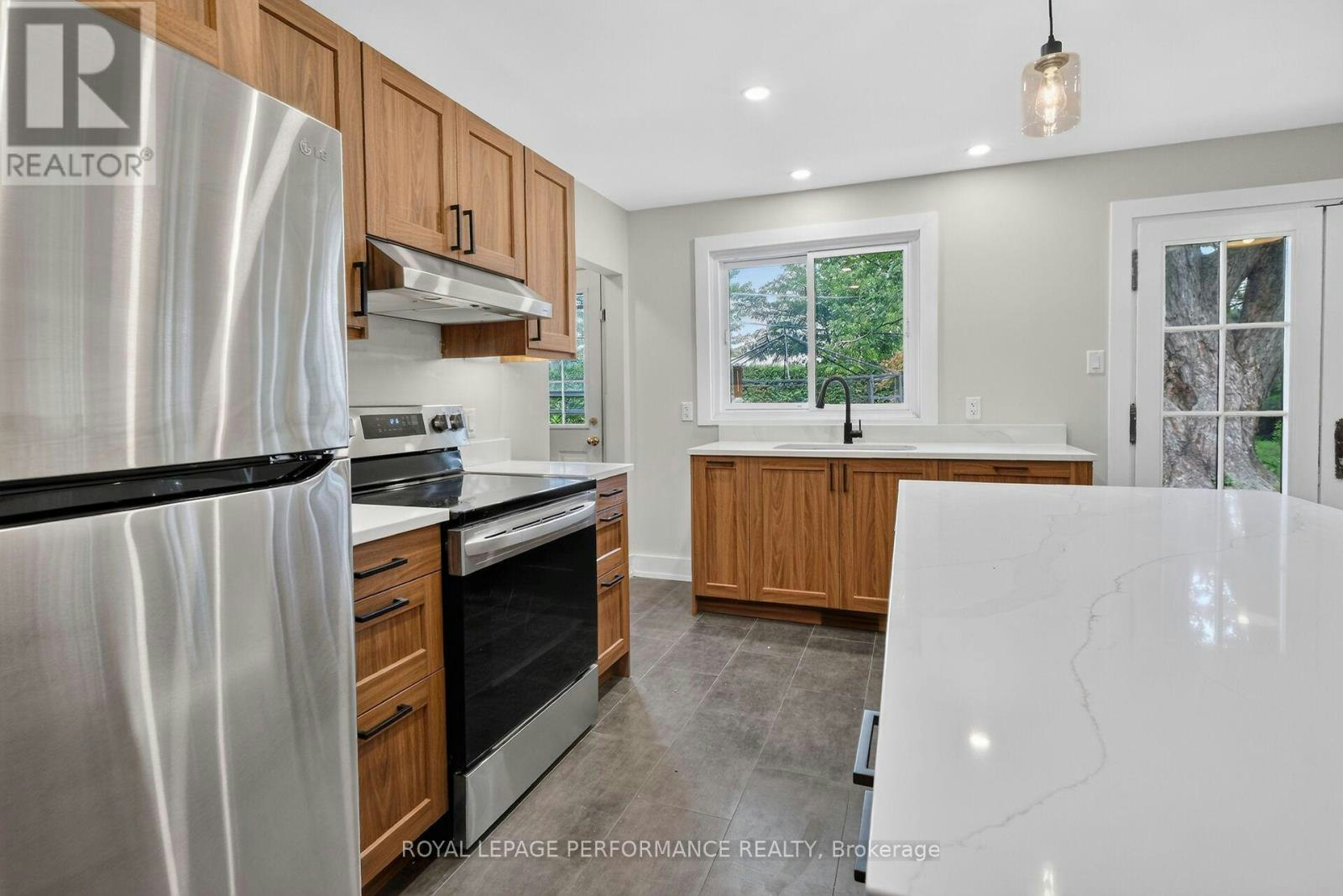 2337 Samuel Drive, Ottawa, ON, K1G 3C3 - 19